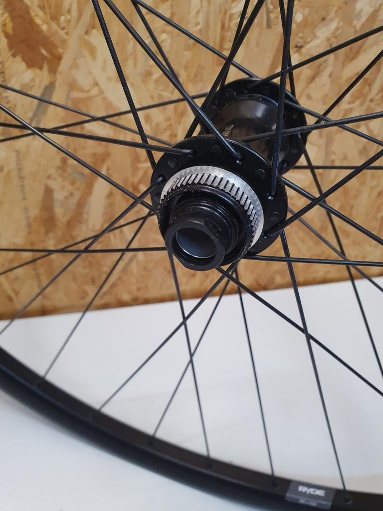28" Voorwiel Shimano/Ryde - MTB/Trekking, Fietsen en Brommers, Fietsonderdelen, Wiel, Elektrische fiets, Nieuw, Ophalen of Verzenden