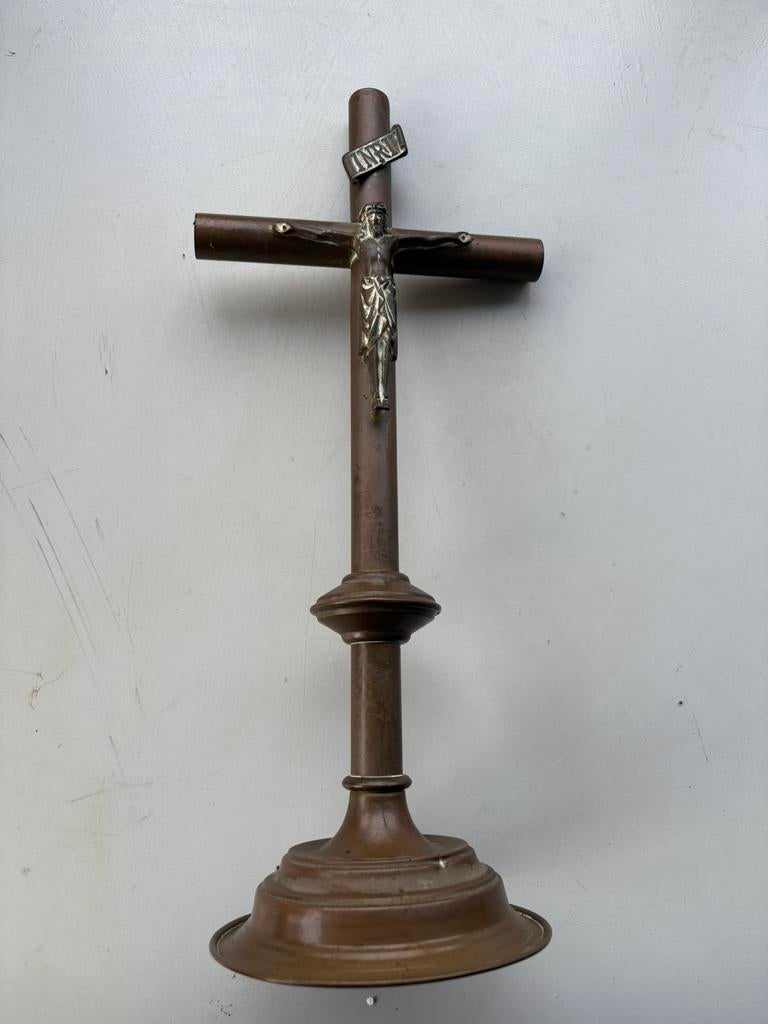 (R) Antiek Staand Kruis met Jezusbeeld & INRI-plaatje,god, Verzenden