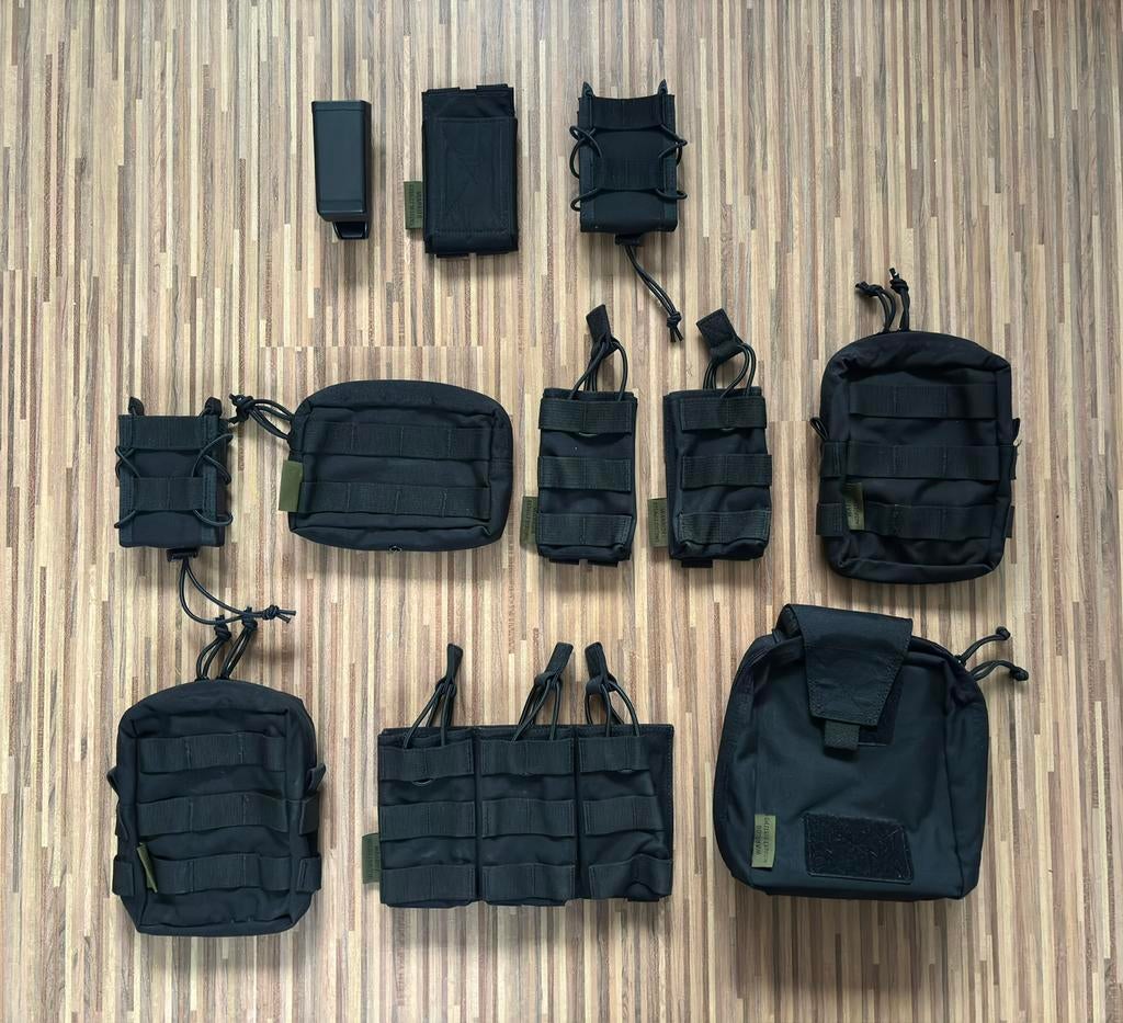 Warrior Assault Systems black blk zwart pouch pouches sof sf, Verzamelen, Ophalen of Verzenden, Landmacht, Nederland, Overige typen