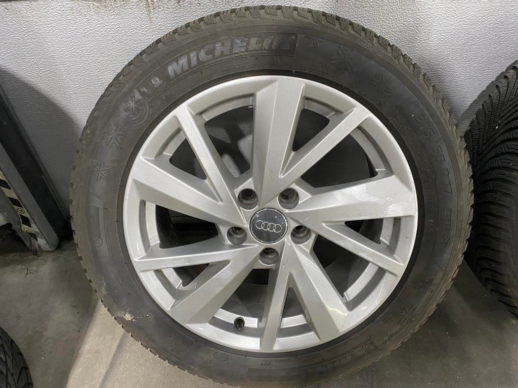 Winterset Audi Q2 17 inch origineel, Auto-onderdelen, Banden en Velgen, Banden en Velgen, Winterbanden, 17 inch, 215 mm, Personenwagen