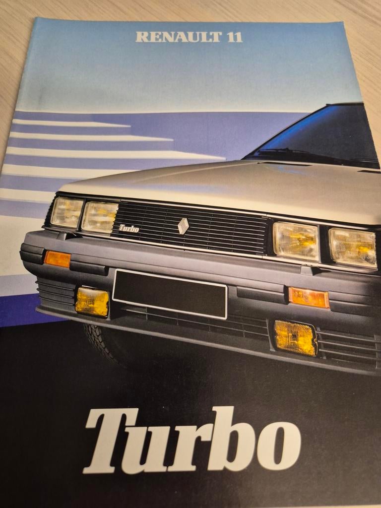 Jaren 80 Nederlands Renault 11 Turbo Garrett folder izgst, Ophalen of Verzenden, Zo goed als nieuw, Renault