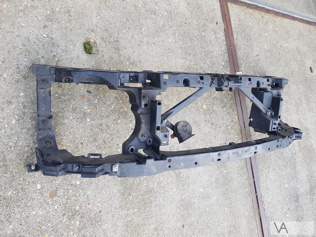 Land Rover Discovery 3 2004 - 2009 voorfront nette staat €70, Voor, Ophalen of Verzenden, Bumper, Gebruikt
