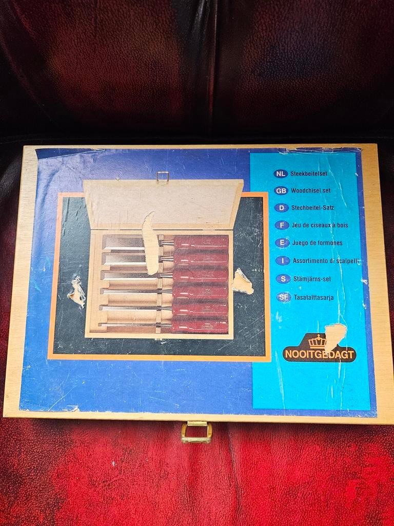 Nooitgedagt beitels origineel kistjes, Antiek en Kunst, Antiek | Gereedschap en Instrumenten, Ophalen of Verzenden