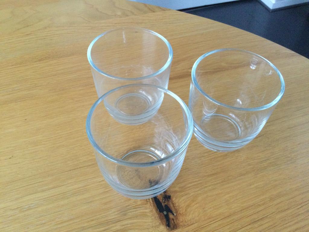 3 glazen waxinelichthouders, Ophalen of Verzenden, Overige materialen, Minder dan 25 cm