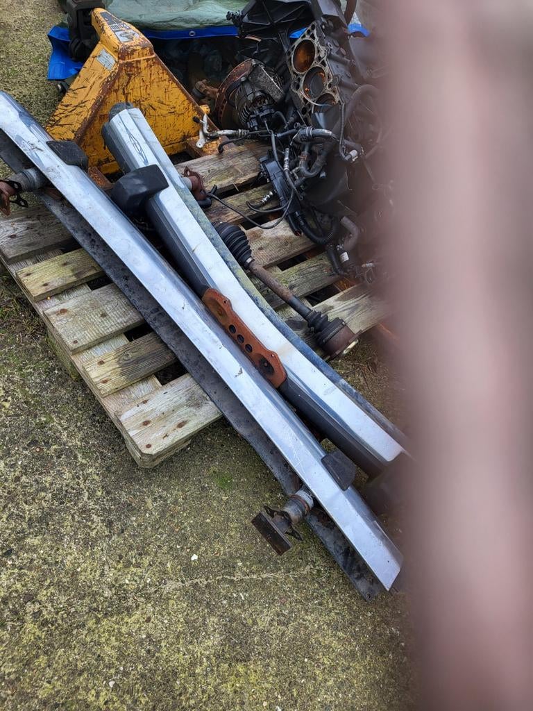 Gebruikte Bumper - Diverse merken, Gebruikt, Ophalen of Verzenden, Bumper, BMW