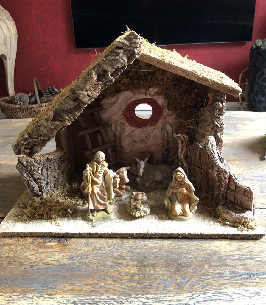 kerststal met Jozef en Maria en het kindeke Jezus 39x20x28, Ophalen of Verzenden, Zo goed als nieuw