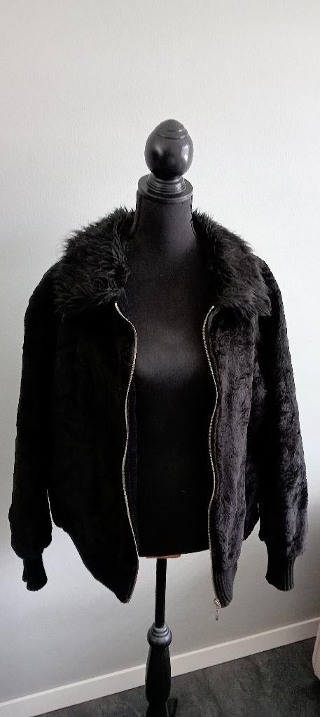 Mooie zwarte (faux) bont bomber jas, Ophalen of Verzenden, Zo goed als nieuw, Maat 46/48 (XL) of groter, Zwart