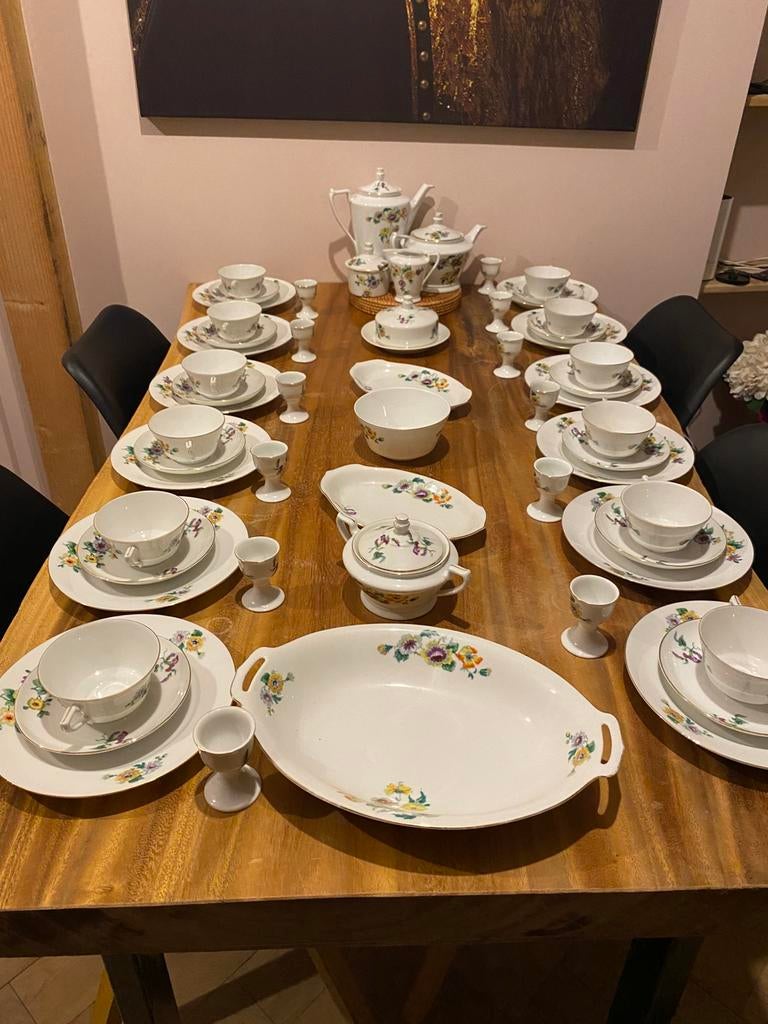 Serviesset De Gruyter, Ophalen