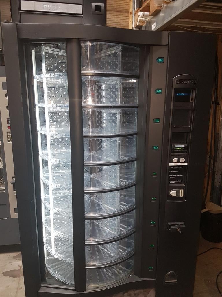 Aardbeien  / kersen automaat gekoeld, Ophalen