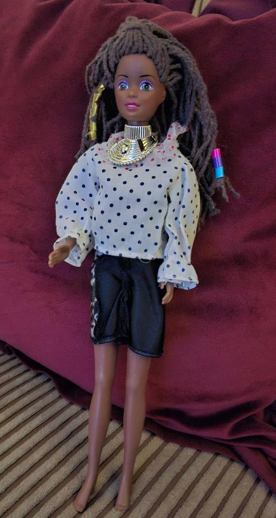 Barbie Sindy Hasbro 1994 pop, Ophalen of Verzenden, Gebruikt, Barbie