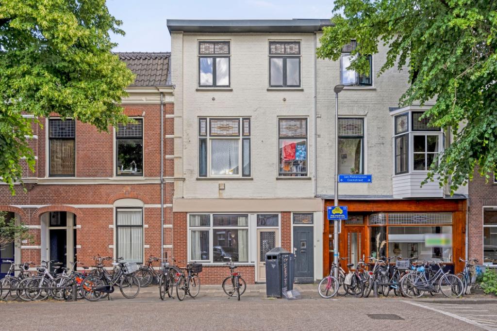Woning te koop in Utrecht, Huizen en Kamers, Huizen te koop, Benedenwoning, 90 m², Utrecht, Utrecht