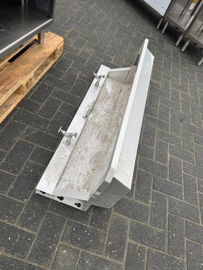 RVS Wasbak 1.50 m, Doe-het-zelf en Verbouw, Sanitair, Ophalen of Verzenden, Zo goed als nieuw, Rvs, Wastafel