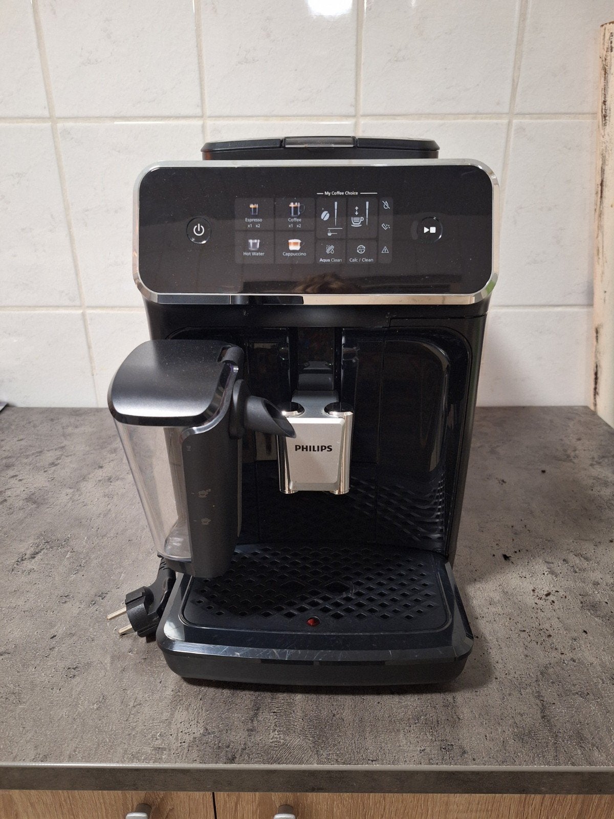 Philips LatteGo volautomatische koffiemachine, Afneembaar waterreservoir, Koffiemachine, Zo goed als nieuw, 4 tot 10 kopjes