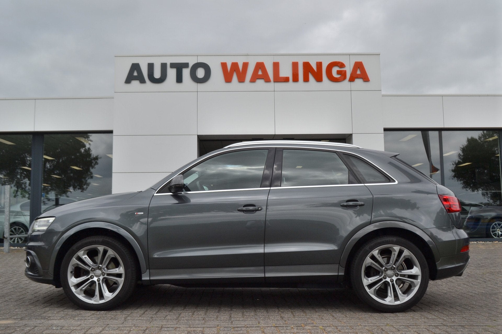 Audi Q3 2.0 TFSI quattro S- Line | Trekhaak 2000kg | Dealer, Euro 5, Gebruikt, Zwart, 4 cilinders
