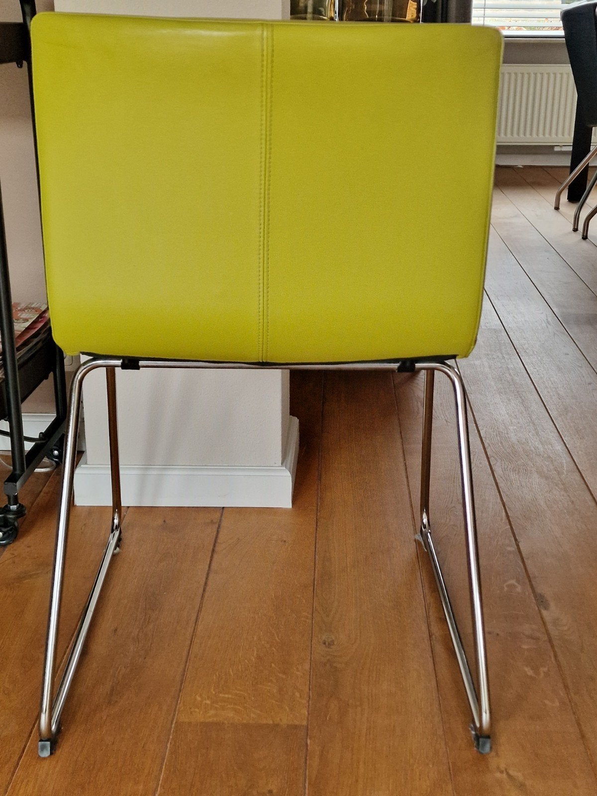 IKEA eetkamerstoelen 2 stuks in lederen uitvoering, Ophalen, Gebruikt, Twee