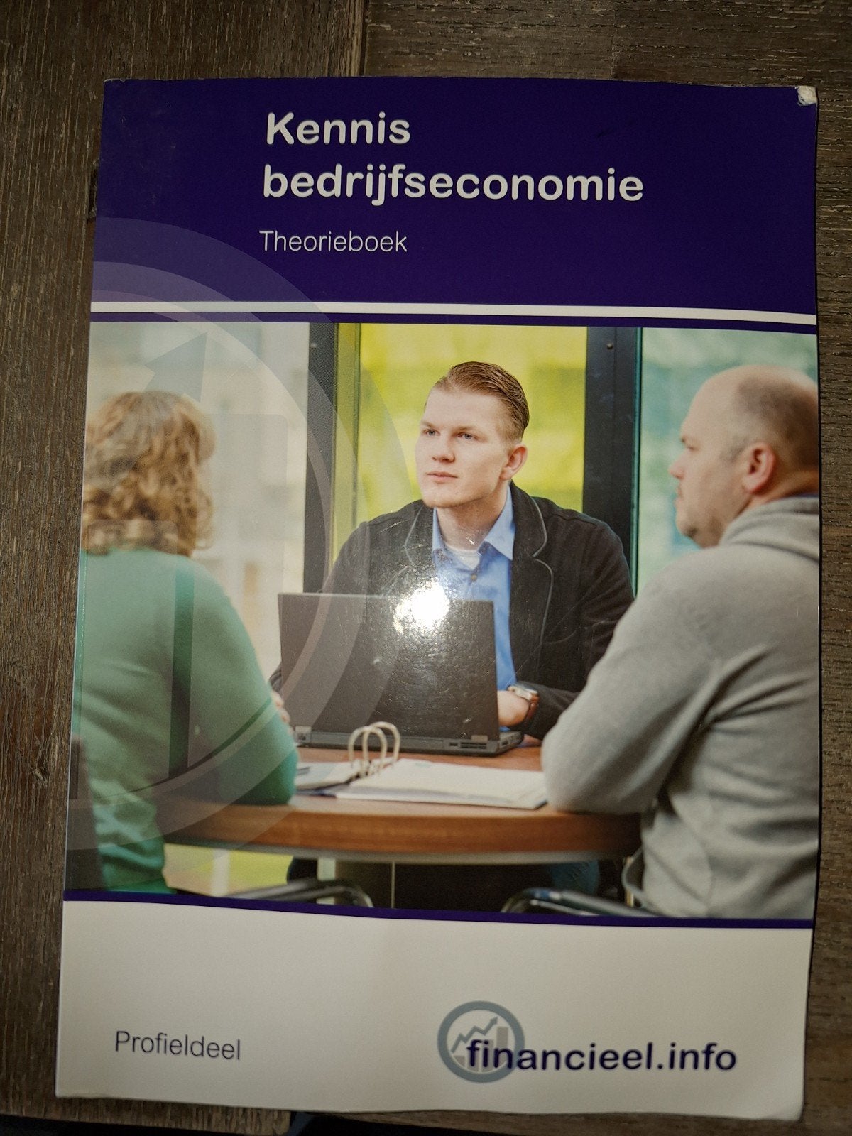 Theorieboek Kennis bedrijfseconomie mbo, Edu Actief, Ophalen of Verzenden, Zo goed als nieuw, MBO