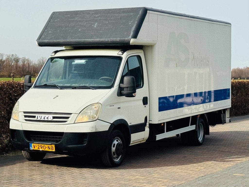 Iveco Daily 50C18 AIRCO MEUBELBAK LAADKLEP, Gebruikt, 4 cilinders, Iveco, Wit