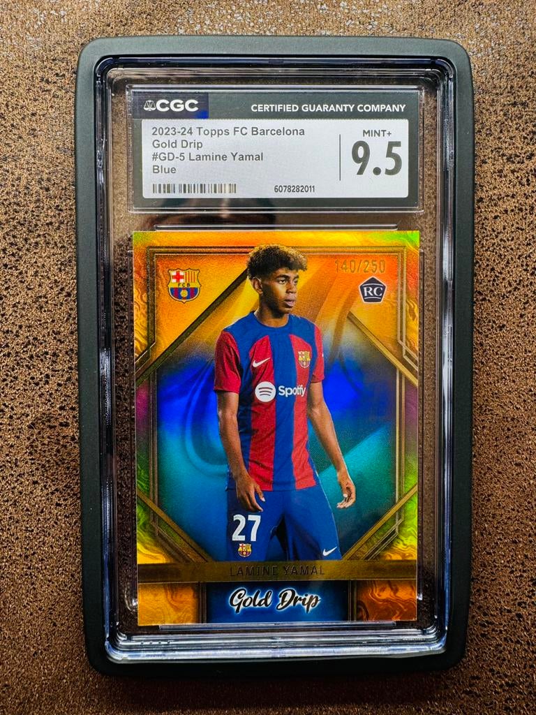Topps Lamine Yamal Gold Drip Blue /250 #GD-5 CGC 9.5  POP 1!, Ophalen of Verzenden, Zo goed als nieuw, Plaatje