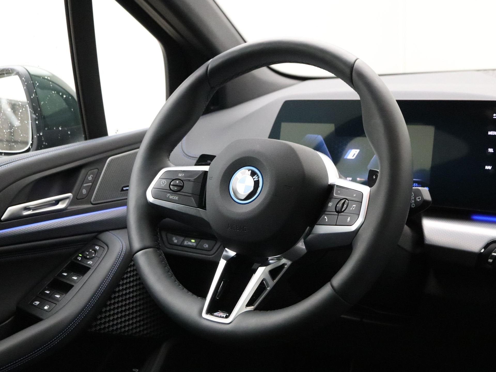 BMW 2 Serie 225e xDrive M Sportpakket - Panoramadak - Trekha, Auto's, Automaat, 1800 kg, Overige brandstoffen, Bedrijf