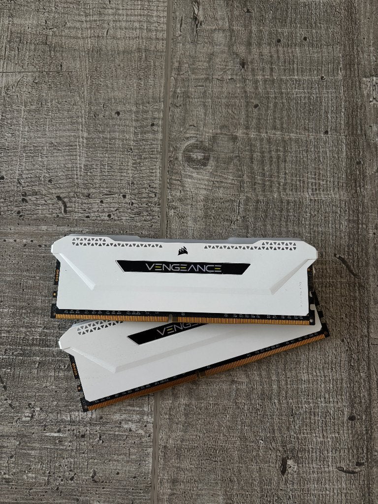 Corsair Vengeance RGB Pro SL 16GB(2x8GB) 3200MHz, Ophalen, DDR4, Zo goed als nieuw, Desktop