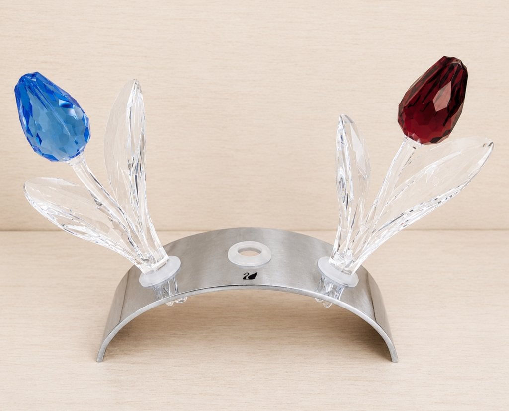 Swarovski rode + blauwe tulp + staander met echtheids-logo’s, Verzamelen, Swarovski, Ophalen of Verzenden, Zo goed als nieuw, Figuurtje