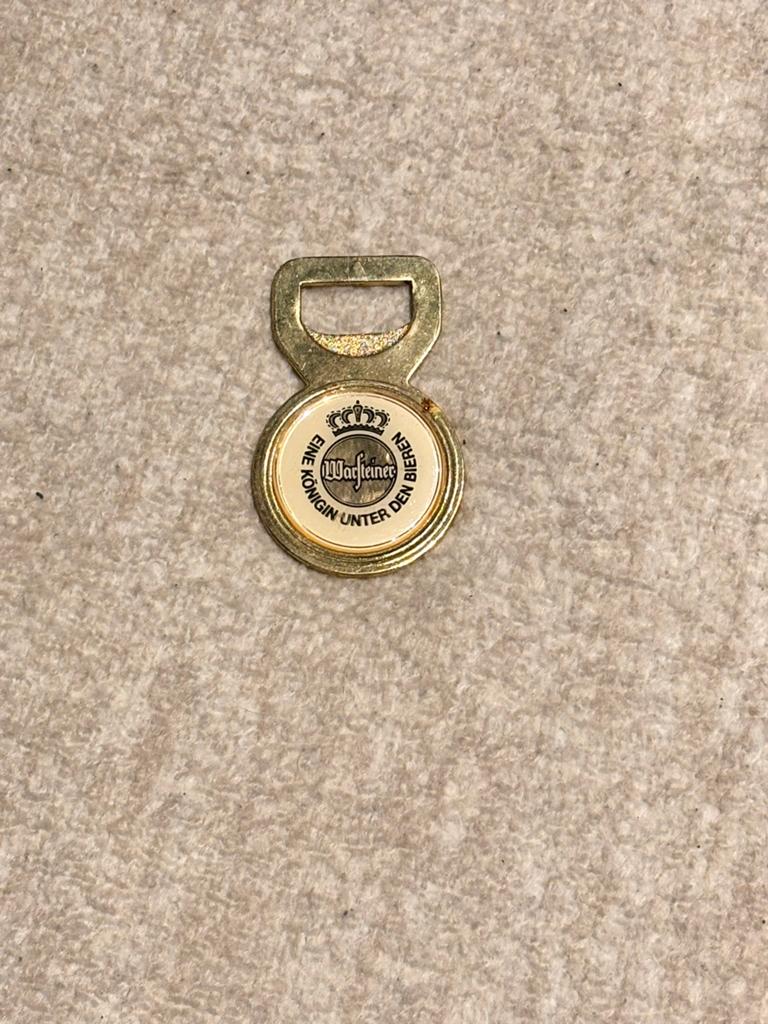 Warsteiner Flesopener - Koningin onder de Bieren, Ophalen of Verzenden, Gebruikt, Flesopener, Overige merken