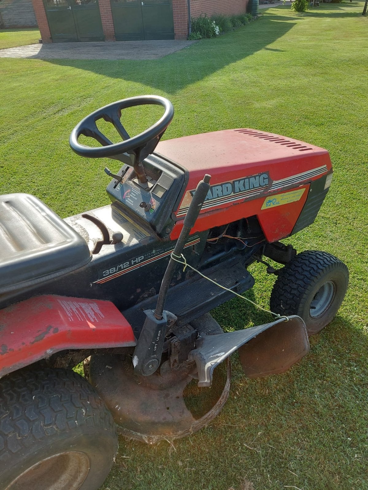 Yard King Zitmaaier 38/12 HP - Krachtige Benzine Grasmaaier, Tuin en Terras, Ophalen, Cirkelmaaier, Gebruikt, Versnellingen