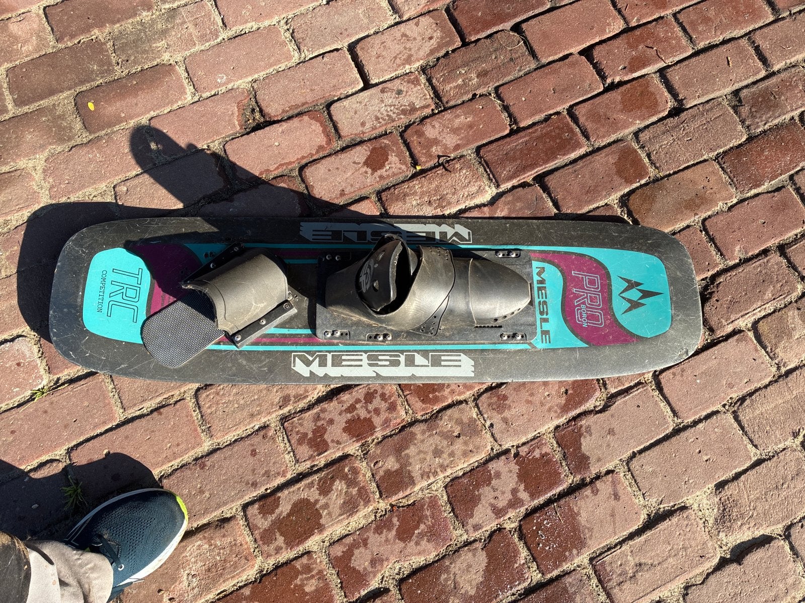 Trickski figuuraki Wakeboard diverse boards en bindingen, Watersport en Boten, Ophalen, Gebruikt, Board en Schoenen