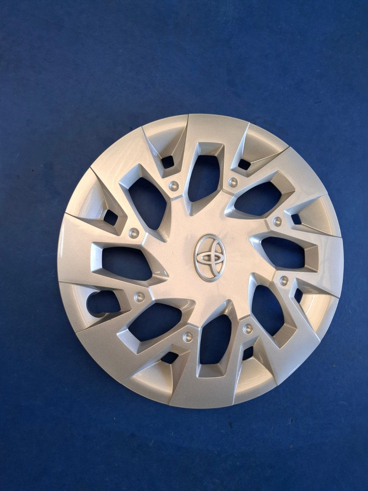 Orginele Toyota 15 inch Wieldop, Ophalen of Verzenden, Zo goed als nieuw