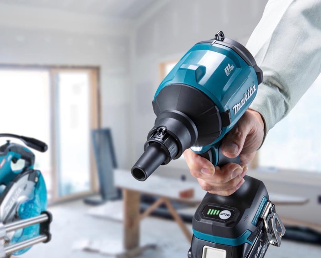 Makita blaas/zuigmachine + Accu, Ophalen of Verzenden, Zo goed als nieuw