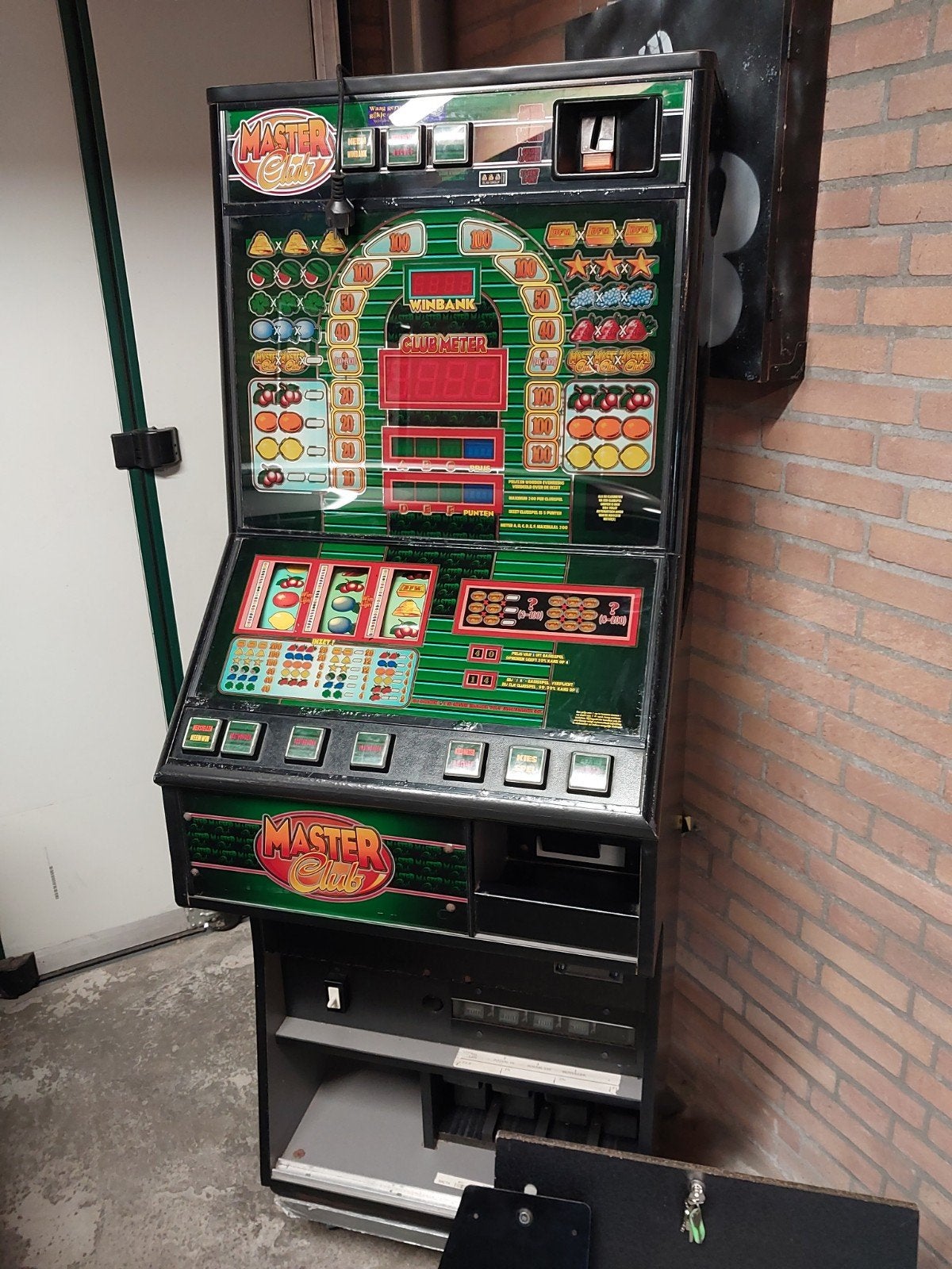 Master Club Gokkast - Klassieke Fruitautomaat op Euro's, Euro, Ophalen, Gebruikt, Met sleutels