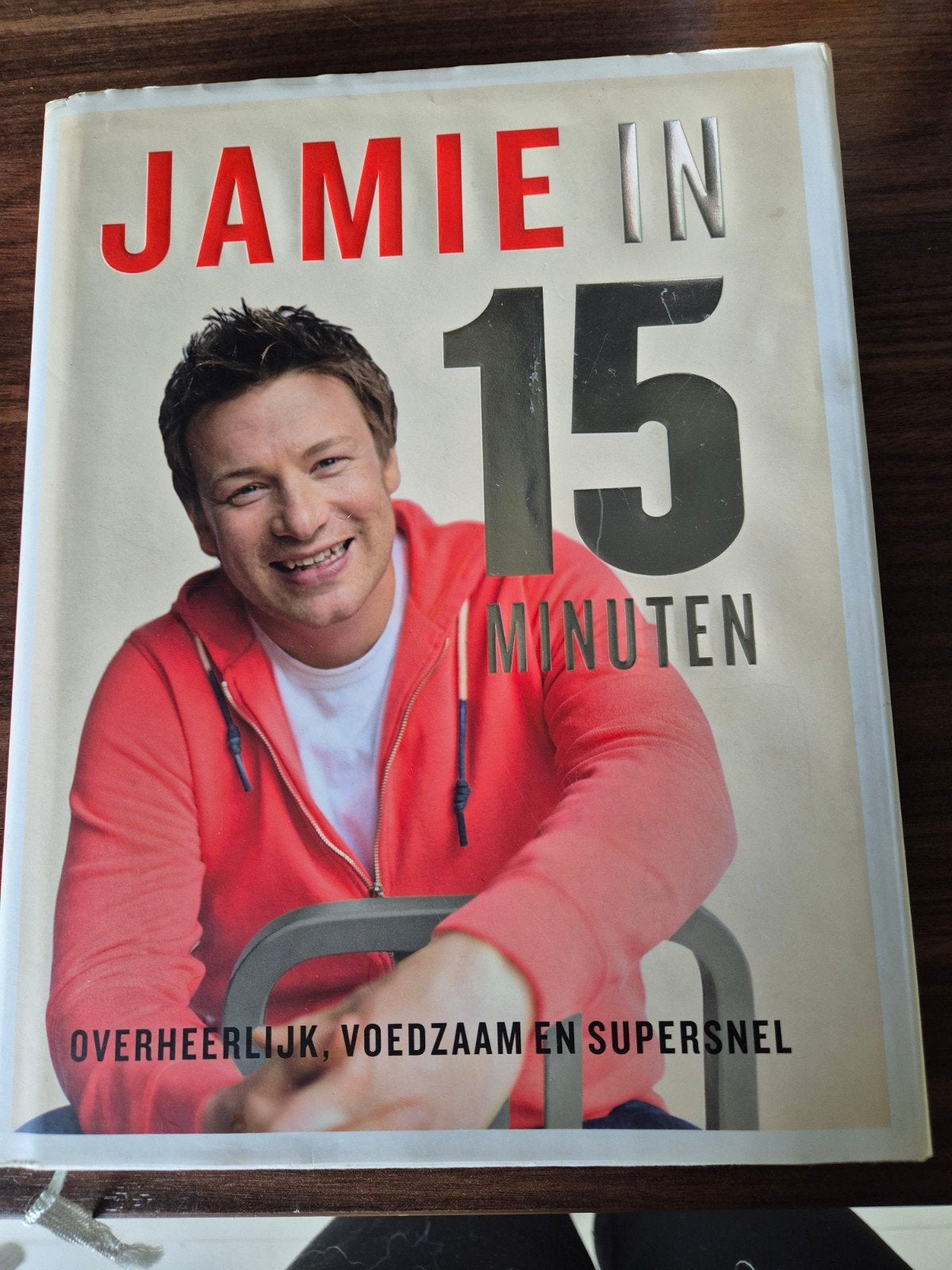 Jamie in 15 Minuten - Overheerlijk, voedzaam en supersnel, Boeken, Kookboeken, Hoofdgerechten, Ophalen of Verzenden, Zo goed als nieuw