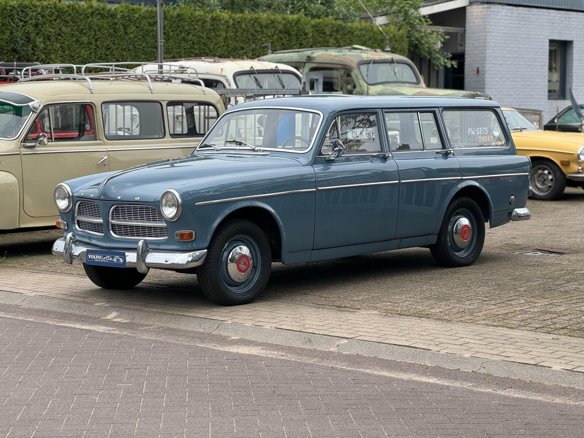 Volvo Amazon Combi Vroeg model, vers gespoten, nieuw chroom, Lederen bekleding, Achterwielaandrijving, Gebruikt, 4 cilinders