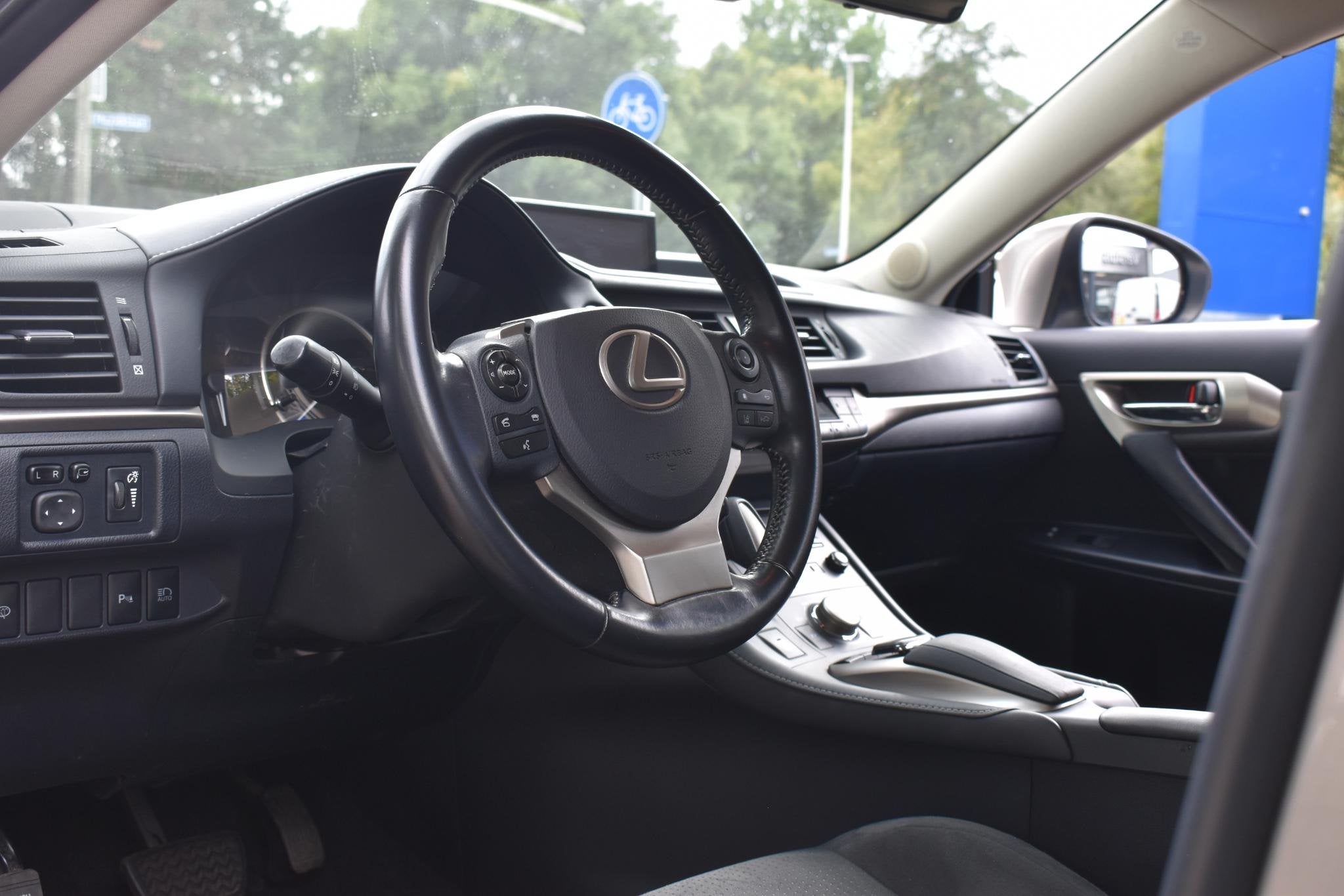 Lexus CT 200h Sport Edition Navigatie | Camera | Keyless | A, Gebruikt, Euro 6, 4 cilinders, Origineel Nederlands