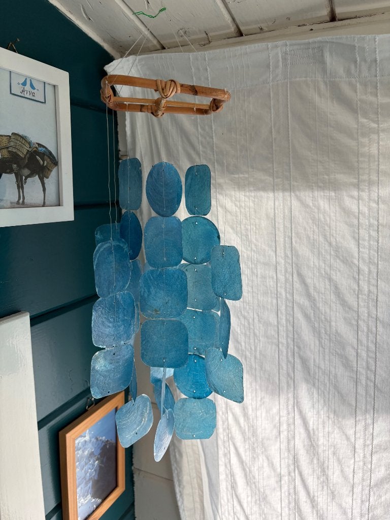 Windgong schelpenhanger blauw, Decoratieobject, Ophalen of Verzenden, Zo goed als nieuw, Natuurlijk materiaal