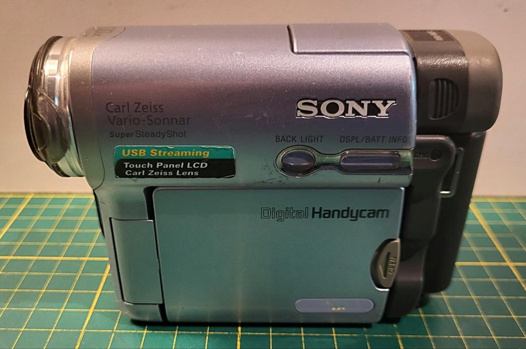 Perfecte Sony digital handycam miniDV, en wat Canon acc., Audio, Tv en Foto, Ophalen of Verzenden, Sony, 20x of meer
