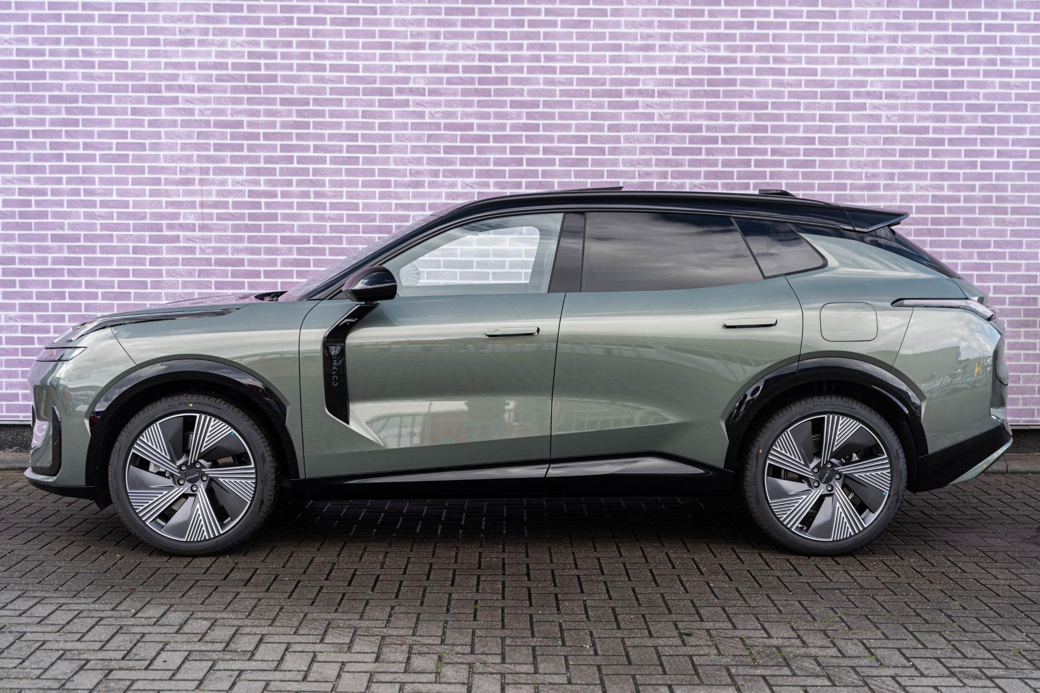 Lynk & Co 08 1.5 Plug-in Hybrid More | PHEV | Matrix LED Kop, Auto's, Dealer onderhouden, Gebruikt, 4 cilinders, Bedrijf