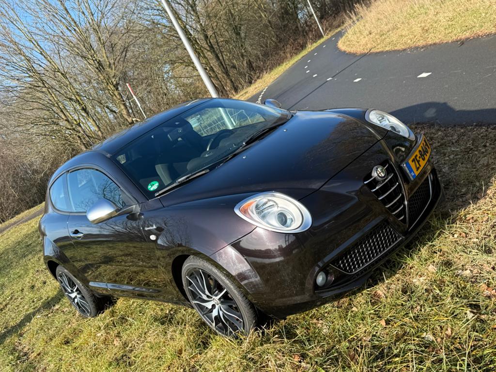 Alfa Romeo MiTo 1.4 Turbo 2013 apk 19-03-2027, Auto's, Alfa Romeo, Voorwielaandrijving, 4 cilinders, Handgeschakeld, Particulier