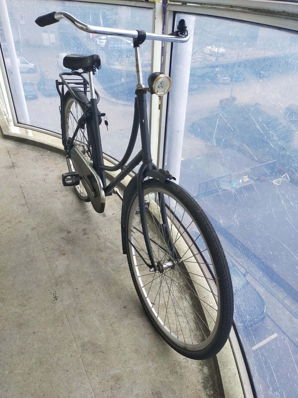 Gazelle Omafiets te koop met slot erbij!, Fietsen en Brommers, 56 cm of meer, Ophalen, Gebruikt, Gazelle