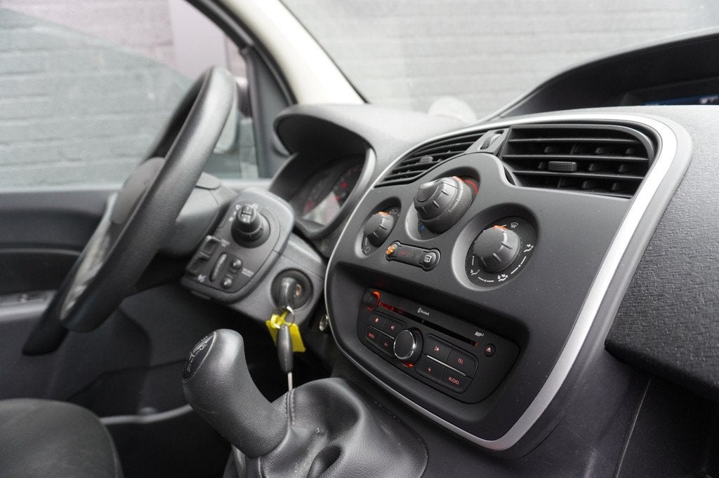 Renault Kangoo 1.5 dCi - Airco - Navi - Cruise - €2.900,-, Auto's, Bestelauto's, Voorwielaandrijving, Euro 5, Stof, Gebruikt