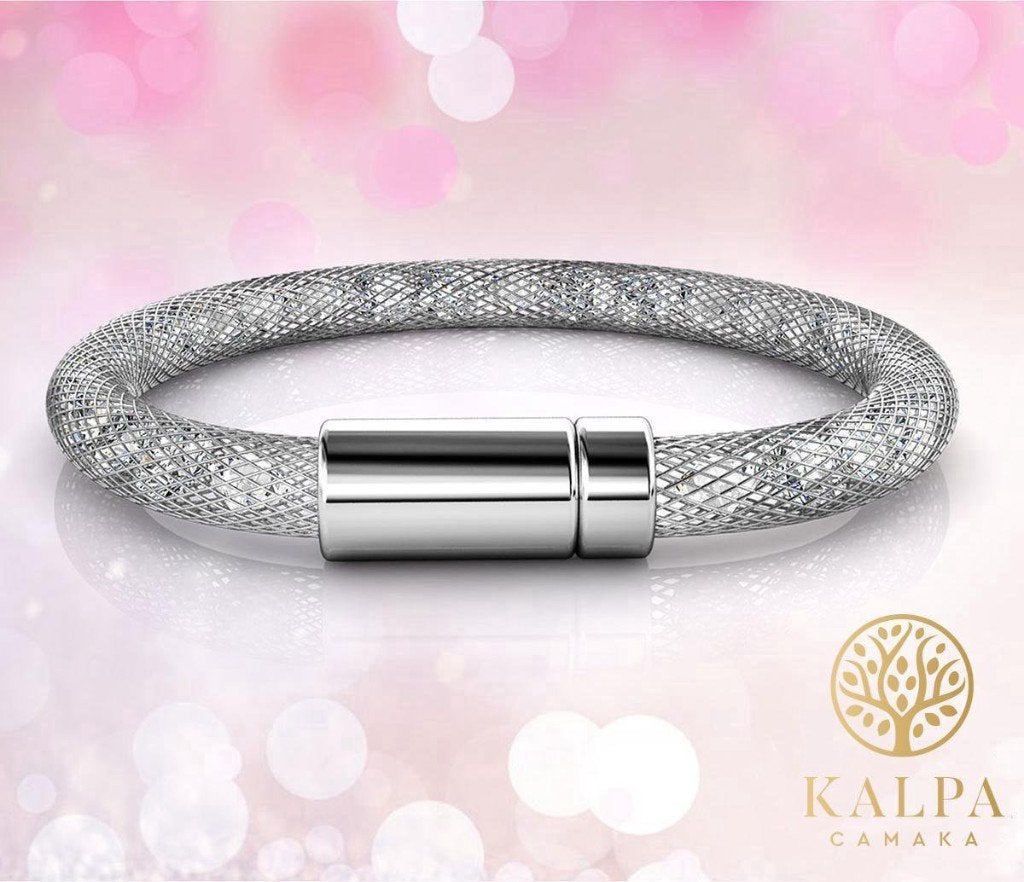 Zilverkleurige Armband met Kristallen van Yolora Nieuw, Met kristal, Overige materialen, Nieuw, Ophalen of Verzenden