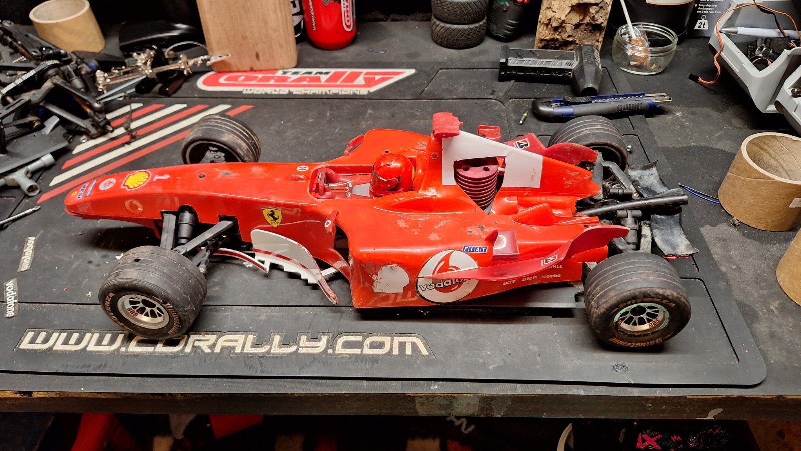 Deagostini f2004 Ferrari F1 Nitro kyosho - Onderdelen/Opknap, Gebruikt, Ophalen of Verzenden, Schaal 1:10, Auto onroad