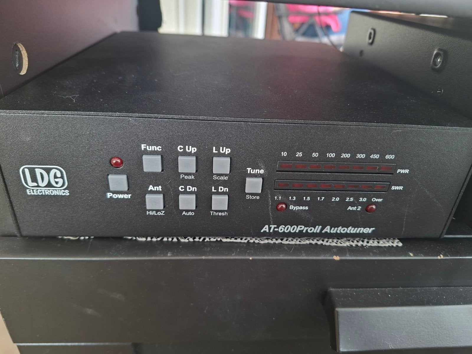 LDG AT-600ProII Automatische Antenne Tuner, Telecommunicatie, Ophalen of Verzenden, Zo goed als nieuw, Toebehoren