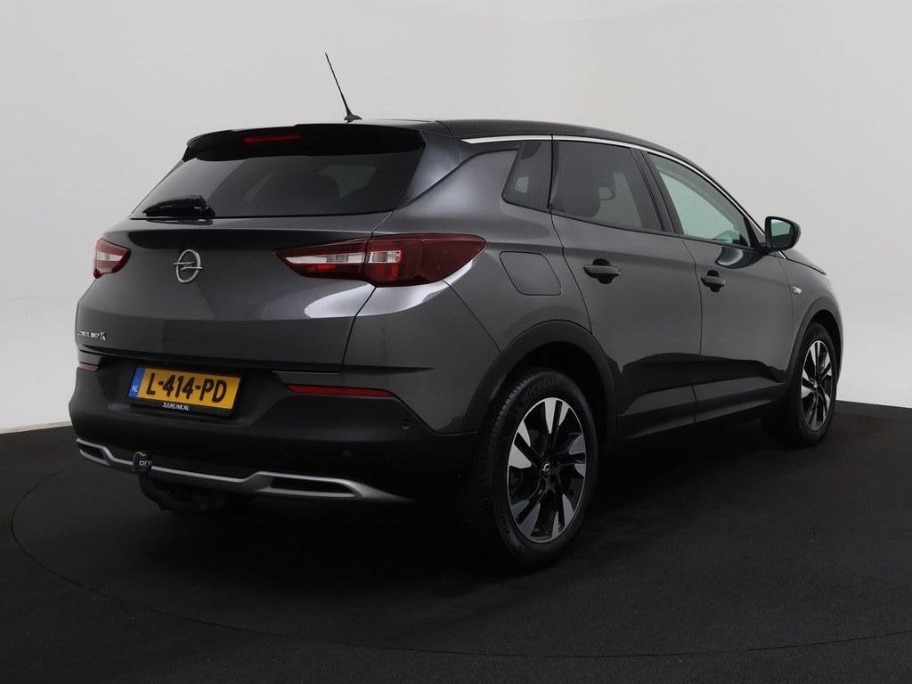 Opel Grandland X 1.2T Executive Automaat Camera/Trekhaak/Ecc, Auto's, Opel, Gebruikt, 1199 cc, Leder en Stof, 3 cilinders