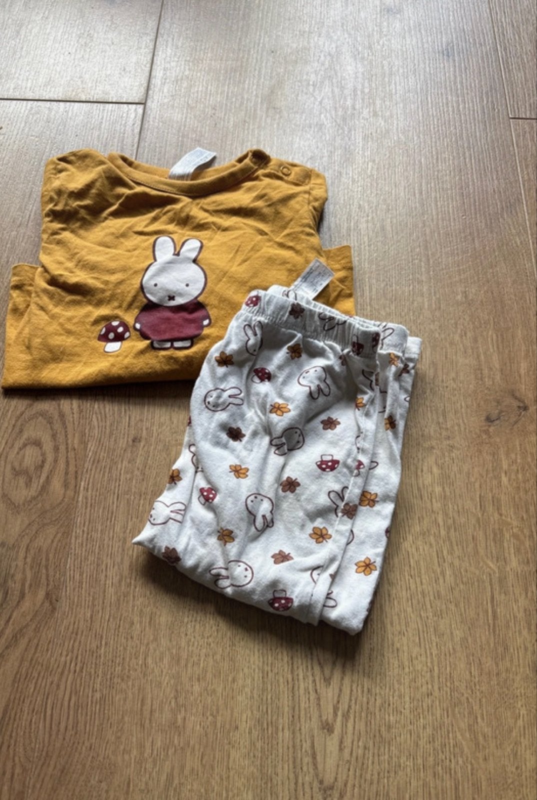 Twee Nijntje pyjama’s maat 86, Ophalen of Verzenden, Gebruikt, Jongetje of Meisje, Nacht- of Onderkleding