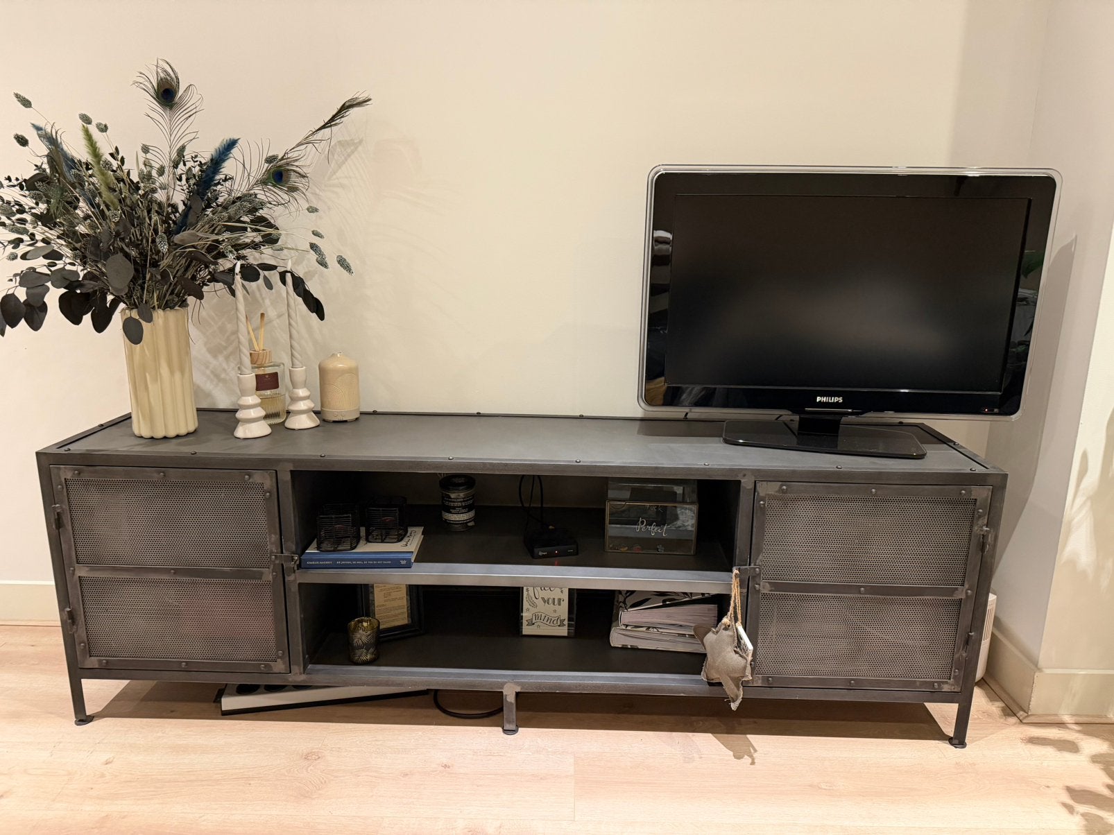 Tv kast, Ophalen, Zo goed als nieuw, 25 tot 50 cm, Minder dan 100 cm