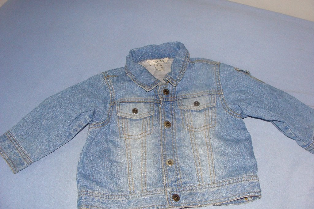 spijkerjasje, Kinderen en Baby's, Babykleding | Maat 80, Ophalen, Zo goed als nieuw, Jongetje, Jasje