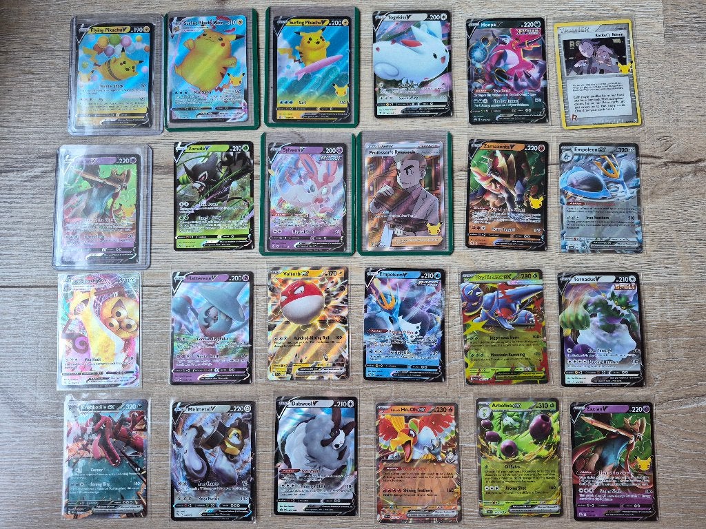 24 Engelse Pokémon hits en common kaarten, Ophalen of Verzenden, Zo goed als nieuw, Meerdere kaarten, Foil