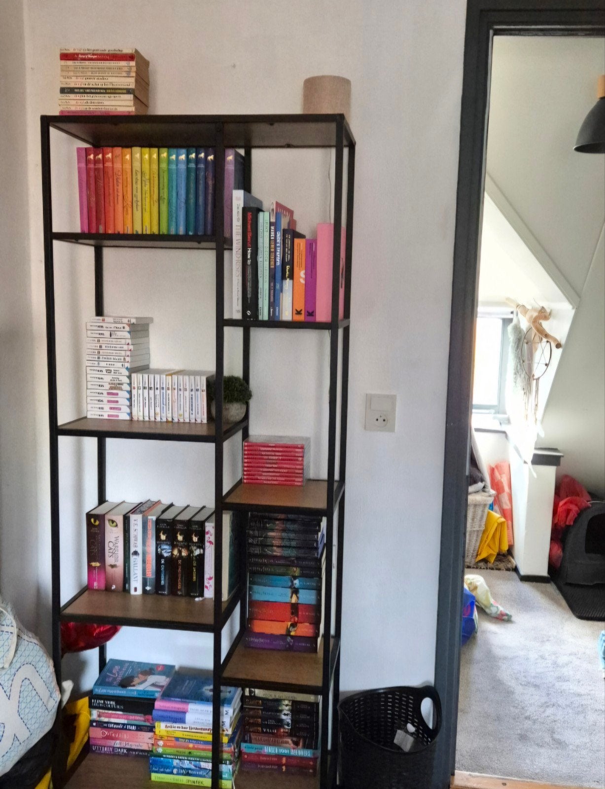 Wandrek TRAPPEDAL 7 schappen warm eiken kleur/zwart, Met plank(en), 50 tot 100 cm, Zo goed als nieuw, Minder dan 25 cm