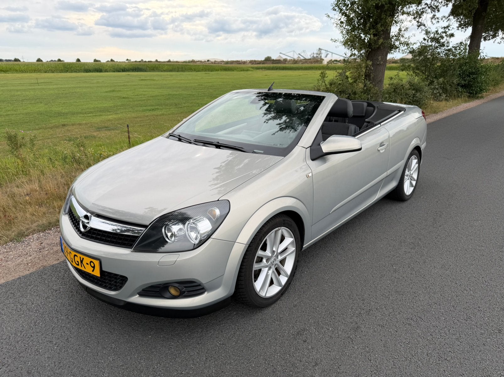 2008 Opel Astra Twintop 1.8 Zeer luxe uitgevoerd!, Zwart, 4 cilinders, Cabriolet, 4 stoelen